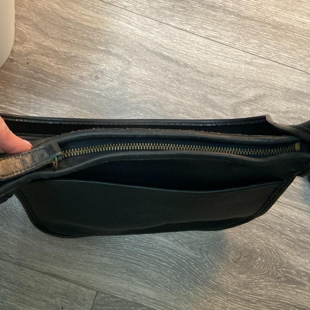 Coach Vintage, Rare Black Legacy Zip Leather Shoulder/ Crossbody Purse Bag 9966 - Picture 16 of 16